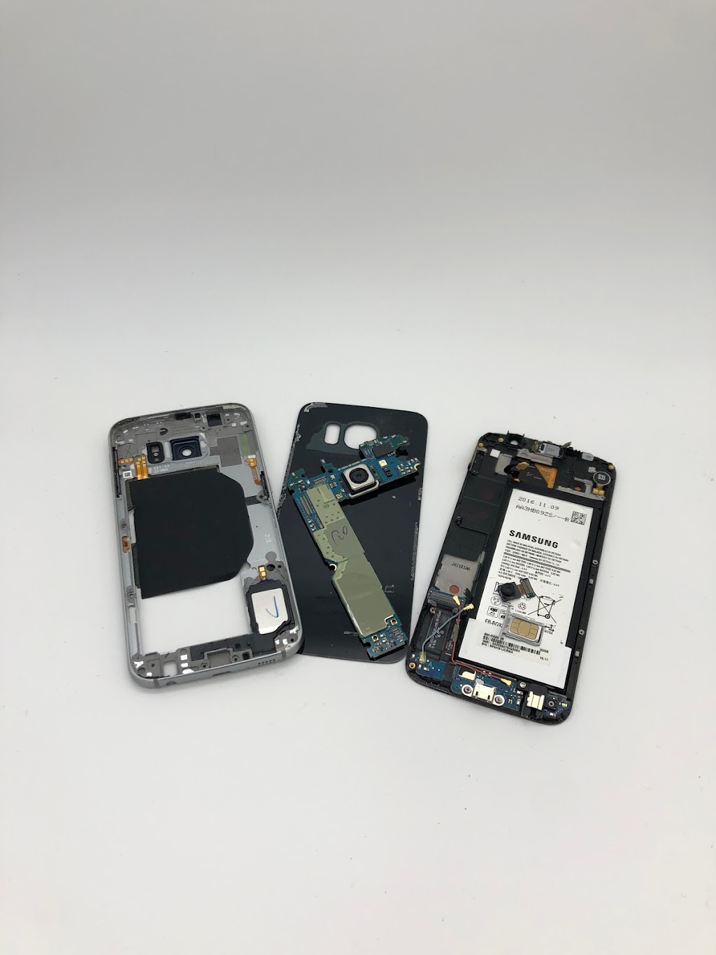 Chilliwack iPhone Repairs on Unsworth | 6240 Unsworth Rd, Chilliwack, BC V2R 4P5, Canada | Phone: (604) 791-7960