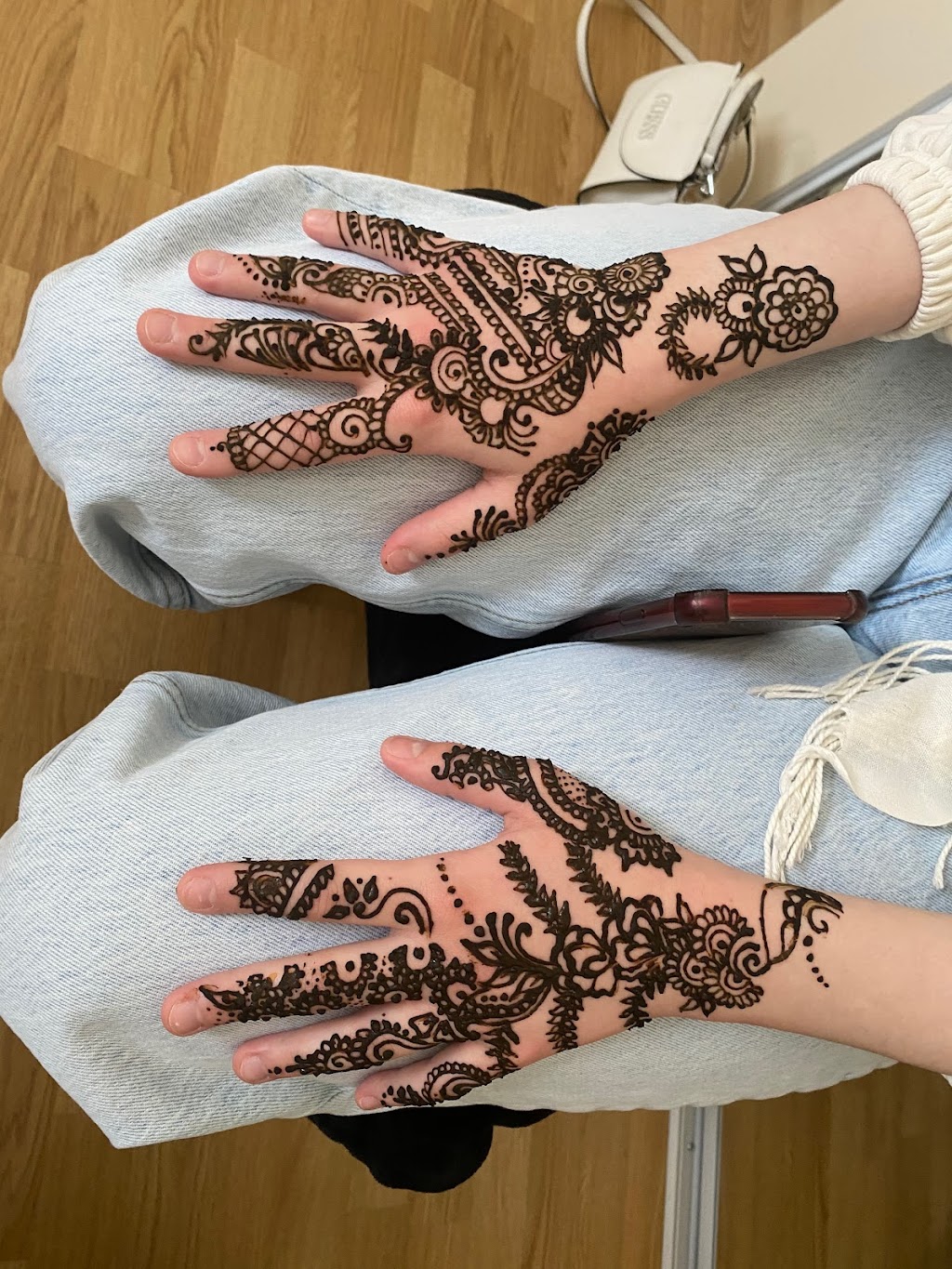 Henna Hands Montreal | 17000 Boul. de Pierrefonds, Pierrefonds, QC H9J 2V3, Canada | Phone: (438) 522-5231