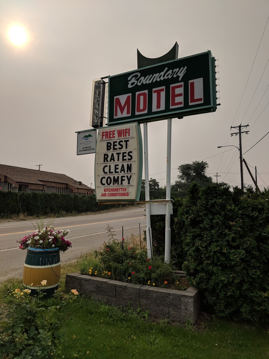 Boundary Motel | 7416 97 St, Osoyoos, BC V0H 1V5, Canada | Phone: (250) 495-6050