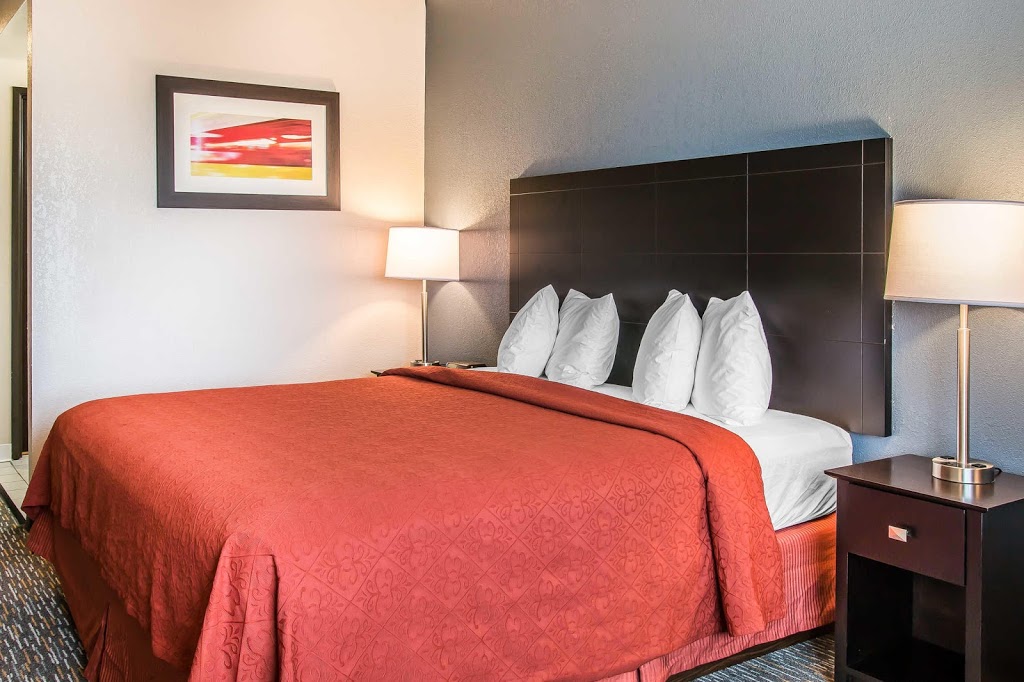 Quality Inn & Suites | 1720 Hancock St, Port Huron, MI 48060, USA | Phone: (810) 987-5999