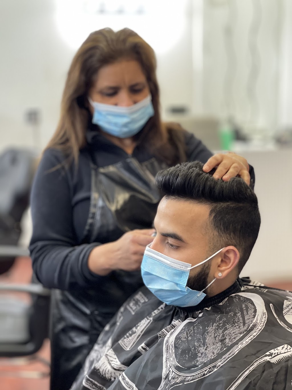 Styles N Smiles Barber & Hairstylist | 1679 128th St, Surrey, BC V4A 3V2, Canada | Phone: (604) 536-8820