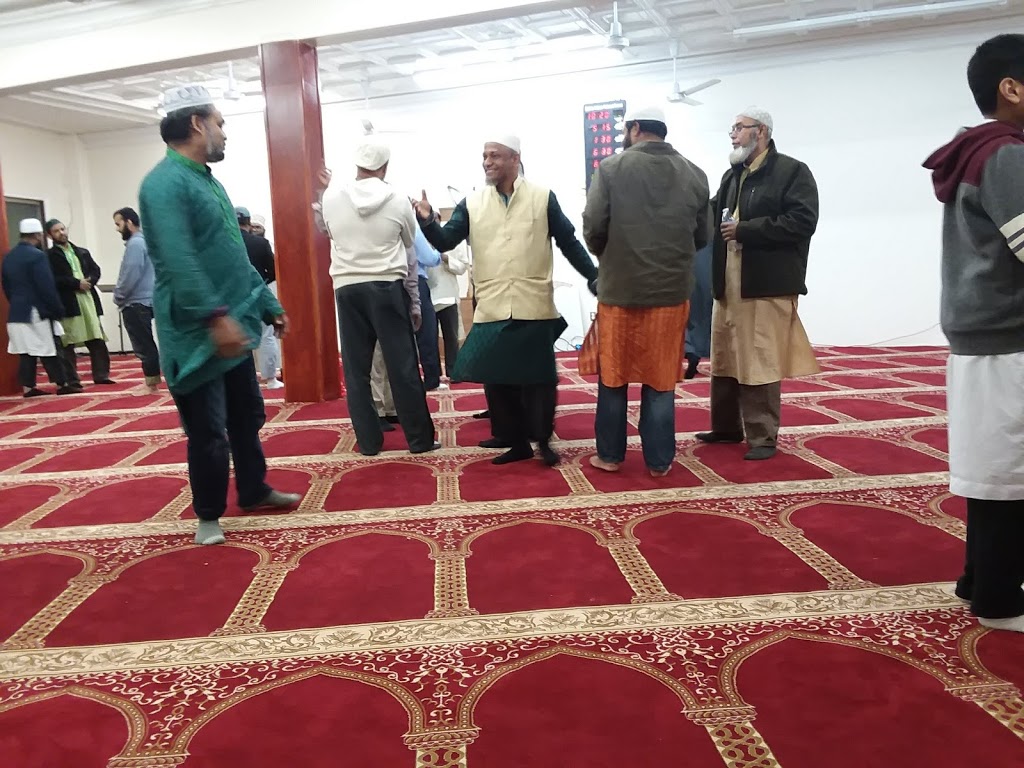 Buffalo Islamic Cultural Center At Masjid Baitul Aman | 637 Walden Ave, Buffalo, NY 14211, USA | Phone: (716) 777-3666