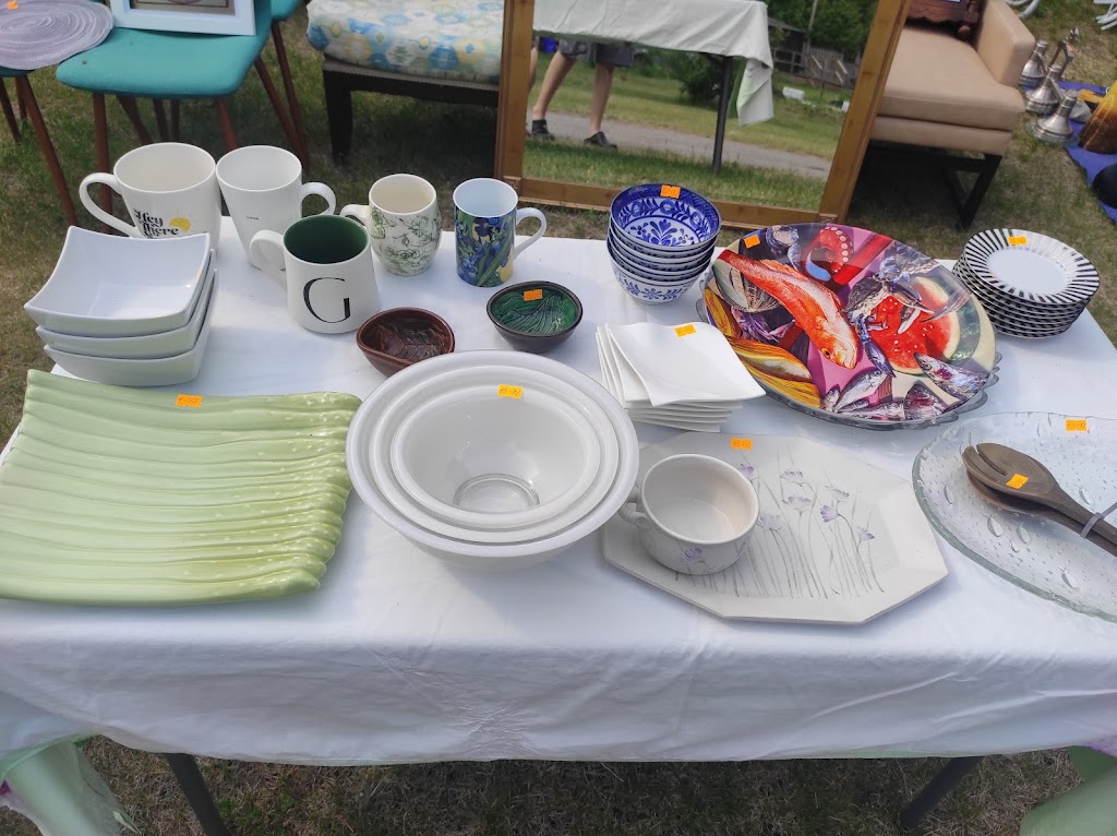 Yard sale | 8056 ON-35, Norland, ON K0M 2L0, Canada | Phone: (416) 879-0169