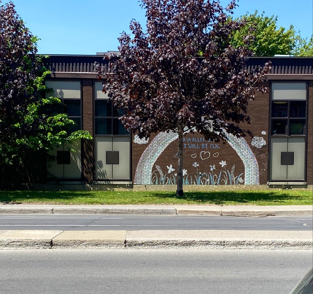 Côte-Saint-Luc Postal Station | 6897 Chemin de la Côte-Saint-Luc, Côte Saint-Luc, QC H4V 1H0, Canada | Phone: (866) 607-6301