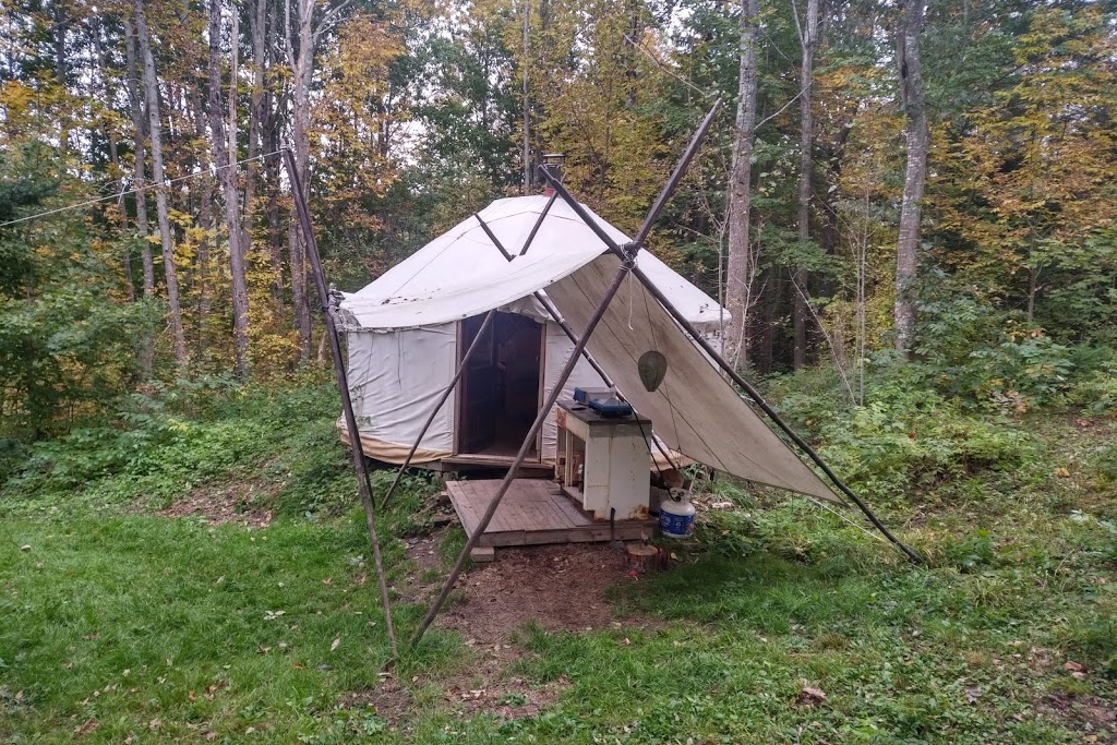 Little Foot Yurts | 1459 White Rock Rd, Wolfville, NS B4P 2R1, Canada | Phone: (902) 670-4556