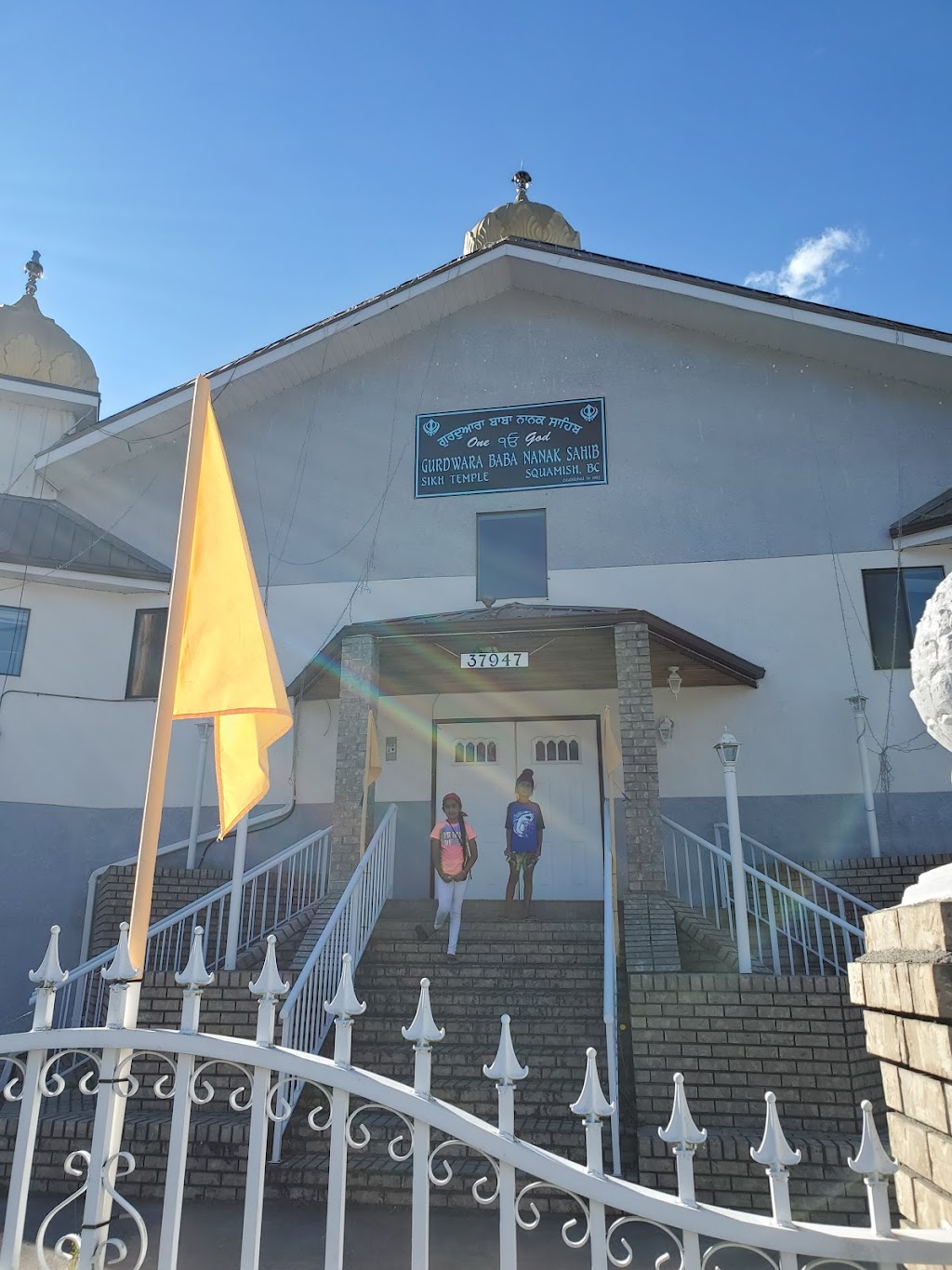 Gurdwara Baba Nanak Sahib | 37947 5 Ave, Squamish, BC V8B, Canada | Phone: (604) 892-5016