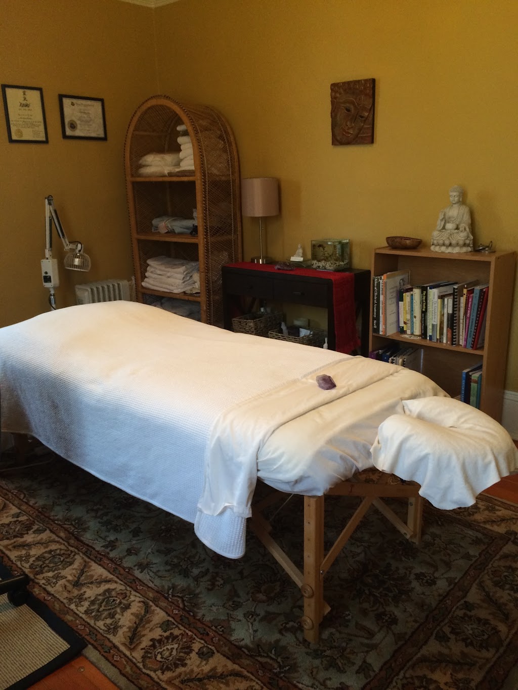 Interlude Massage | 1727 Fairfield Rd, Victoria, BC V8S 1G5, Canada | Phone: (250) 514-6223