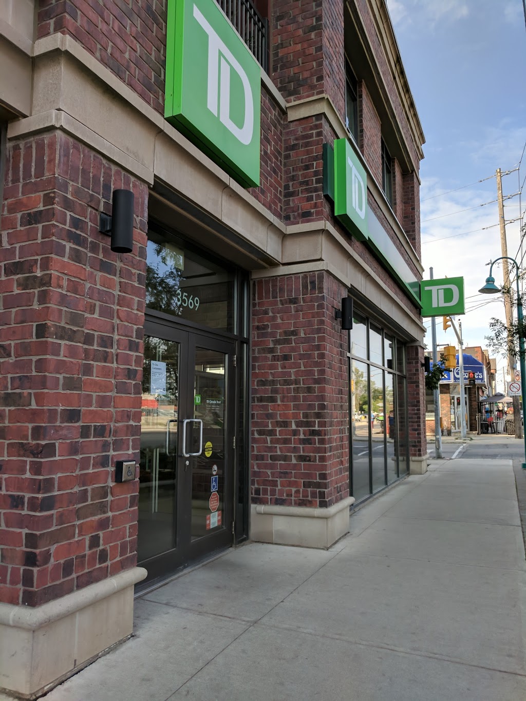 TD Canada Trust Branch and ATM | 3569 Lake Shore Blvd W, Toronto, ON M8W 0A7, Canada | Phone: (416) 259-7645