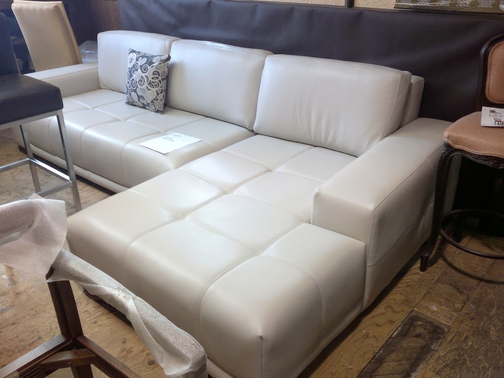 TOPSTITCH Sofa Design | 8 Automatic Rd Unit 5A, Brampton, ON L6S 5N4, Canada | Phone: (905) 487-0464