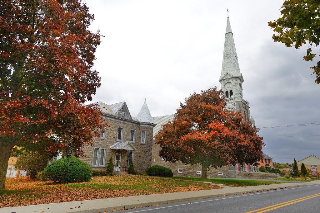 Presbytères-Eglises Catholiques | 543 Rue Frontière, Hemmingford, QC J0L 1H0, Canada | Phone: (450) 247-2055