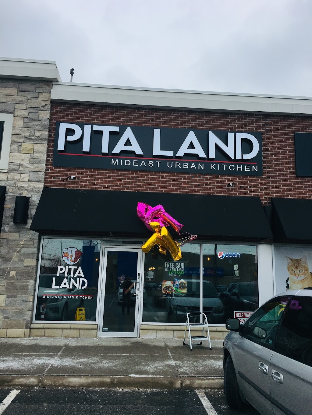 Pita Land Woodbridge North | 3737 Major MacKenzie Dr W Unit-C102, Woodbridge, ON L4H 0A2, Canada | Phone: (289) 304-5001