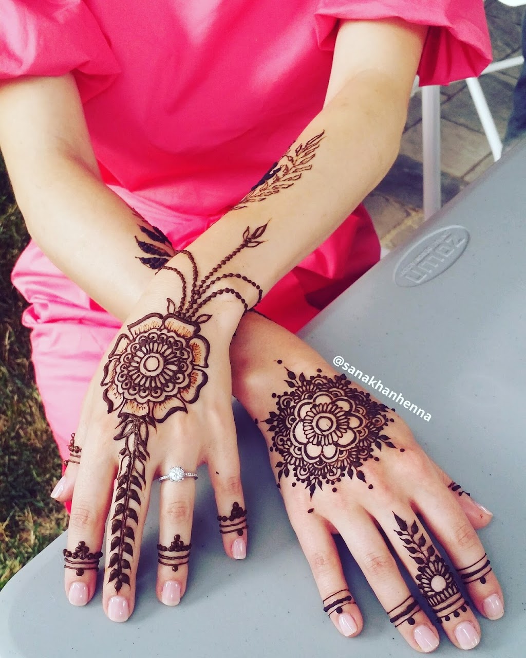 Sana Khan : Henna Artist | Chapman Mills Dr, Ottawa, ON K2J 5T2, Canada | Phone: (613) 413-6029