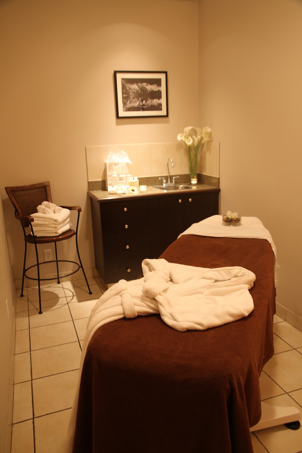 The Facial Place | 1084 Salk Rd #4, Pickering, ON L1W 4B6, Canada | Phone: (905) 831-9700
