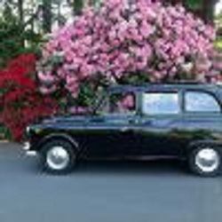 Victorias London Taxi Tours | 4037 Quadra St, Victoria, BC V8X 1K1, Canada | Phone: (250) 532-3839