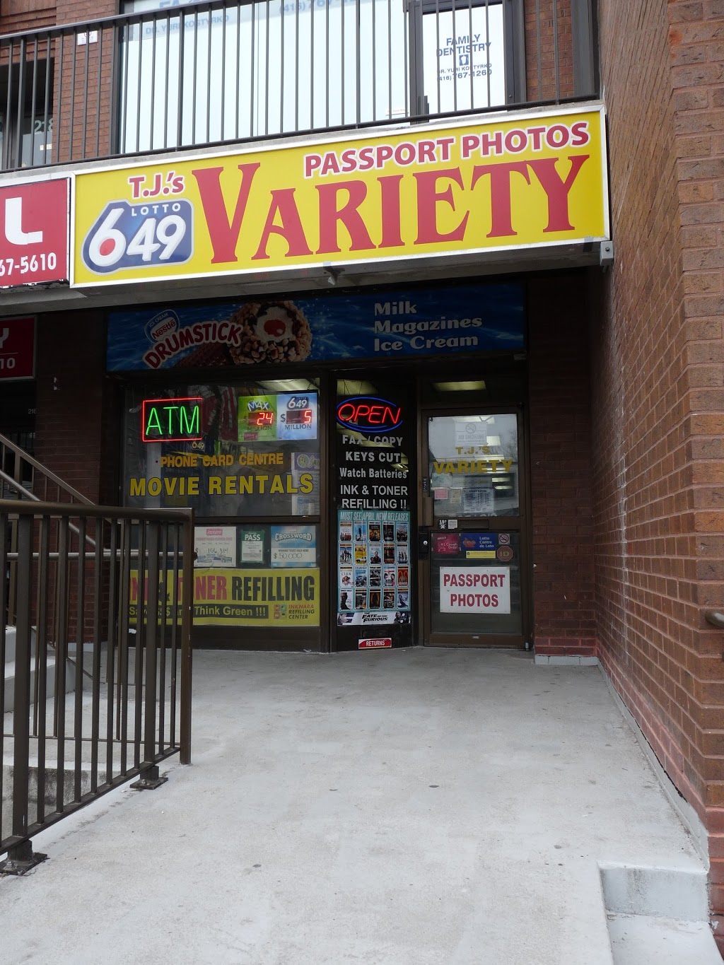 TJ Variety | 2184 Bloor St W, Toronto, ON M6S 1N3, Canada | Phone: (416) 760-9346