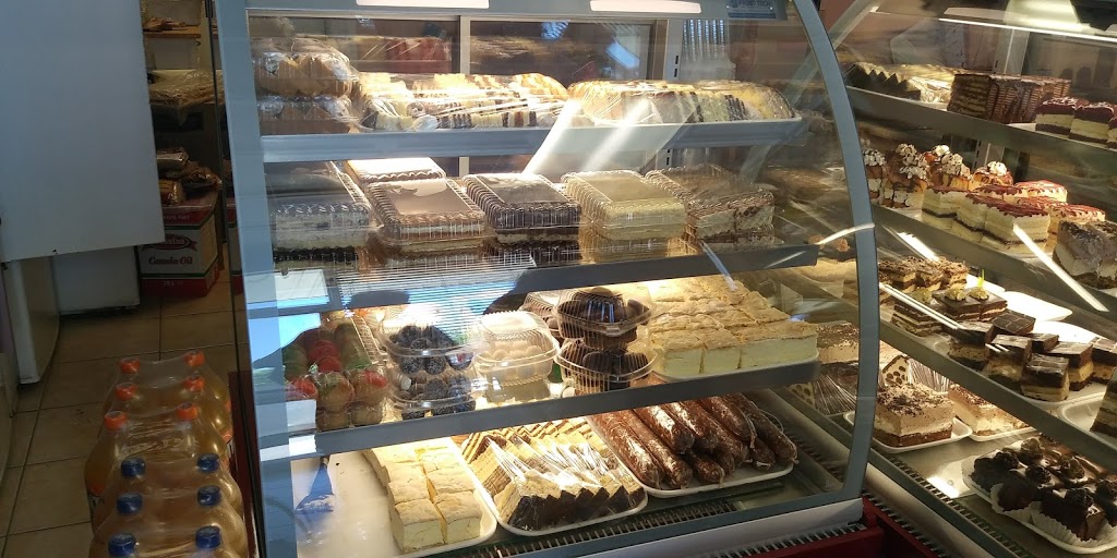 Crema Pastry | 421 Greenbrook Dr #17, Kitchener, ON N2M 4K1, Canada | Phone: (519) 578-2760