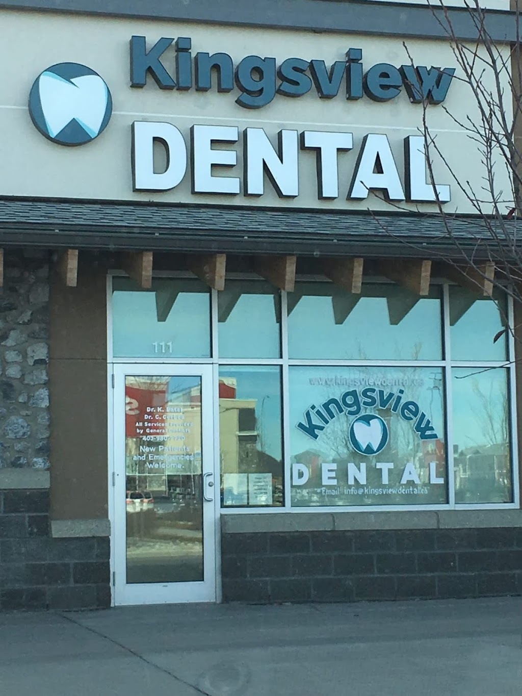 Kingsview Dental, Airdrie | Kingsview Market, 1800 Market St #111, Airdrie, AB T4A 0K9, Canada | Phone: (403) 980-7720