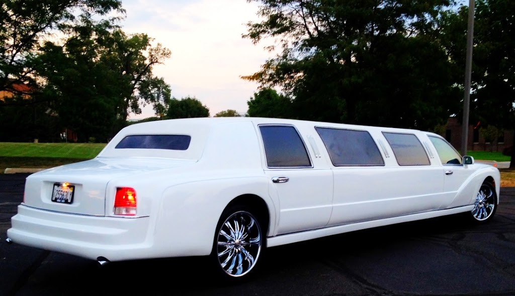 Dorchester Limo | 47 Weymouth Dr, London, ON N5V 4E3, Canada | Phone: (519) 268-7034