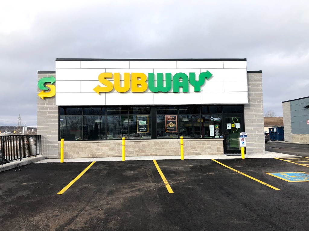 Subway | 33 Monogram Pl Unit 1, Trenton, ON K8V 5P8, Canada | Phone: (613) 394-4343