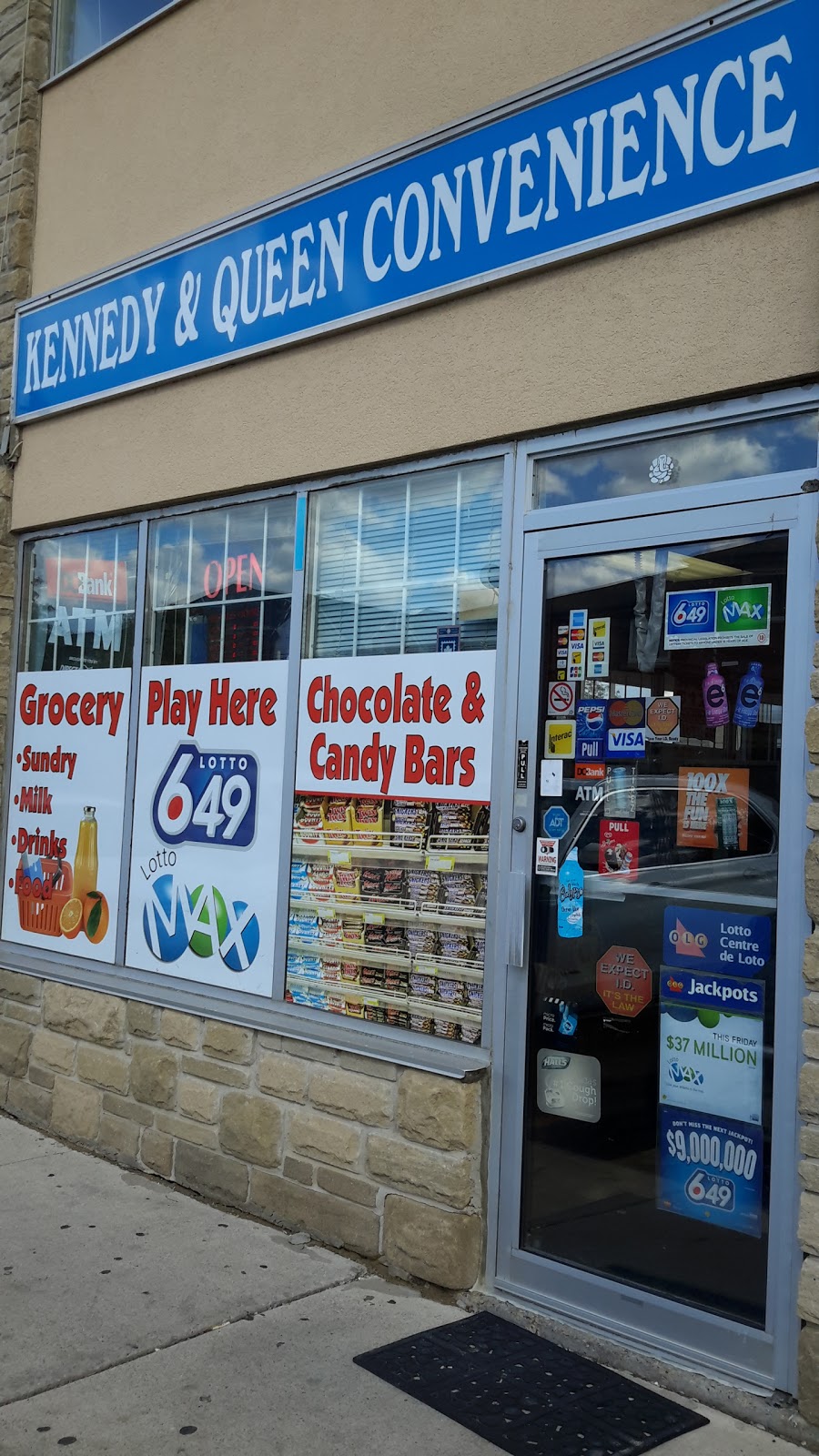Kennedy and Queen Convenience | 11 Hillcrest Ave, Brampton, ON L6W 1Y7, Canada | Phone: (905) 451-2455