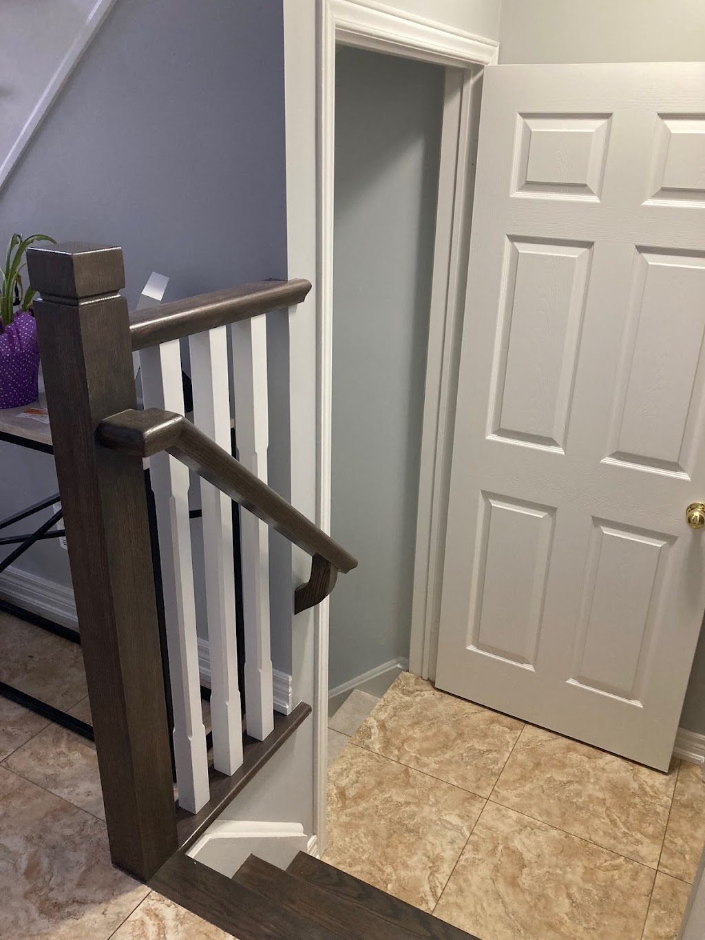 The Oak Stair Limited | 46 Ashbridge Cir, Woodbridge, ON L4L 3R5, Canada | Phone: (905) 851-1122