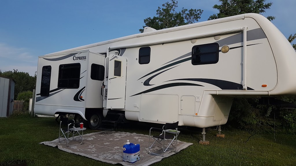 Willow Grove Family Campground | Main Street #401, Bashaw, AB T0B 0H0, Canada | Phone: (780) 372-2193