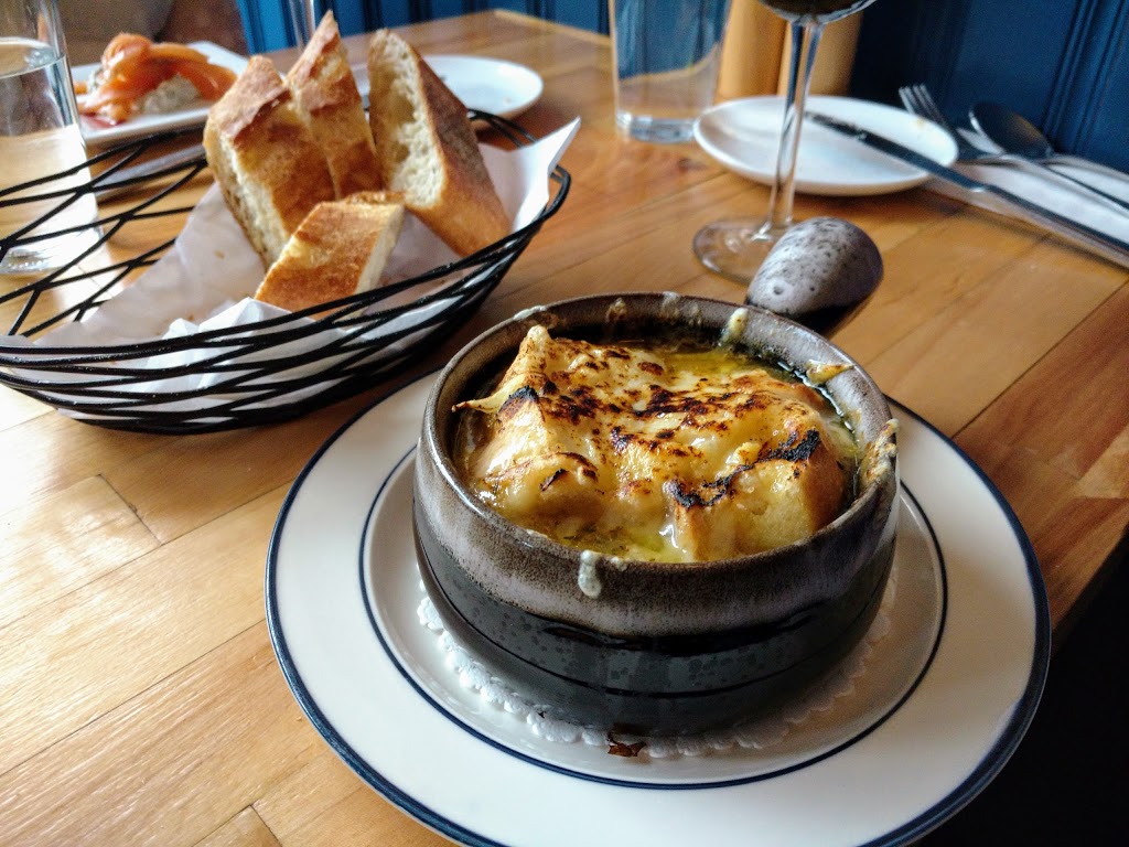 Le Jurançon | 1028 Rue Saint-Zotique E, Montréal, QC H2S 1N2, Canada | Phone: (514) 274-0139