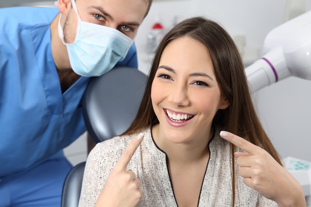 Ton Dentiste - Dental Center | 2850 Boulevard des Promenades #200, Sainte-Marthe-sur-le-Lac, QC J0N 1P0, Canada | Phone: (450) 472-9898