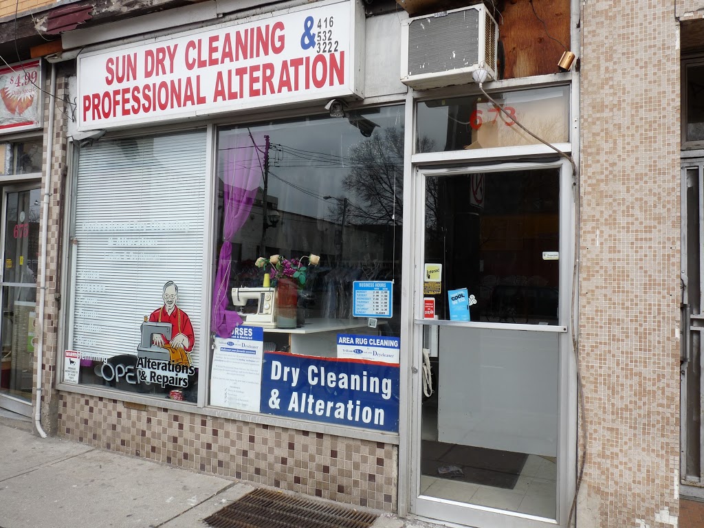 Sun Dry Cleaning and Professional Alterations | 673 Lansdowne Ave, Toronto, ON M6H 3Y9, Canada | Phone: (416) 532-3222