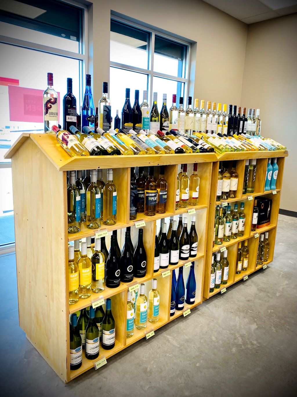 Iron Gate Liquor | 1 Iron Gate Drive Unit 120, Sylvan Lake, AB T4S 0B6, Canada | Phone: (403) 858-7353