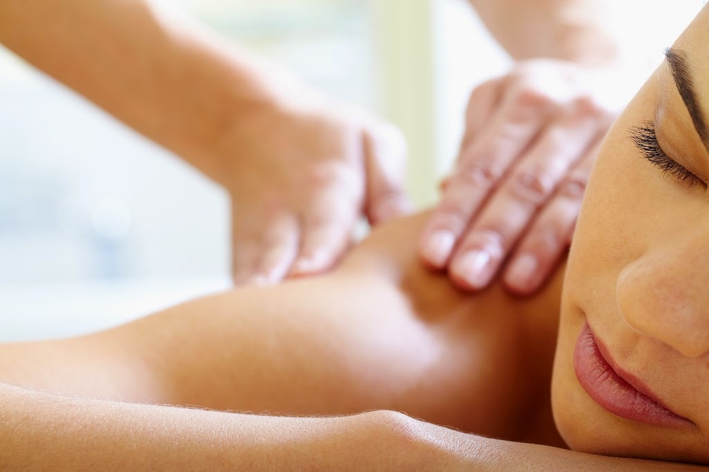 Massage Victoria | 3200 Shelbourne St #120, Victoria, BC V8P 5G8, Canada | Phone: (250) 598-9342