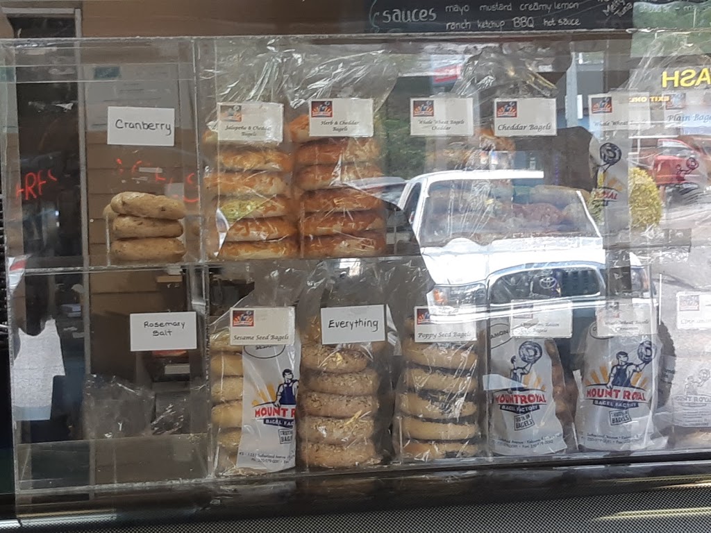 Mount Royal Bagel Factory | 1551 Sutherland Ave, Kelowna, BC V1Y 9M9, Canada | Phone: (250) 979-0091