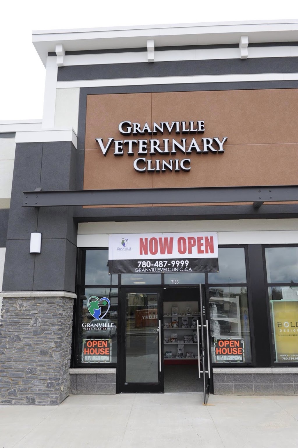 Granville Veterinary Clinic | 7183 Winterburn Rd NW, Edmonton, AB T5T 4K2, Canada | Phone: (780) 487-9999