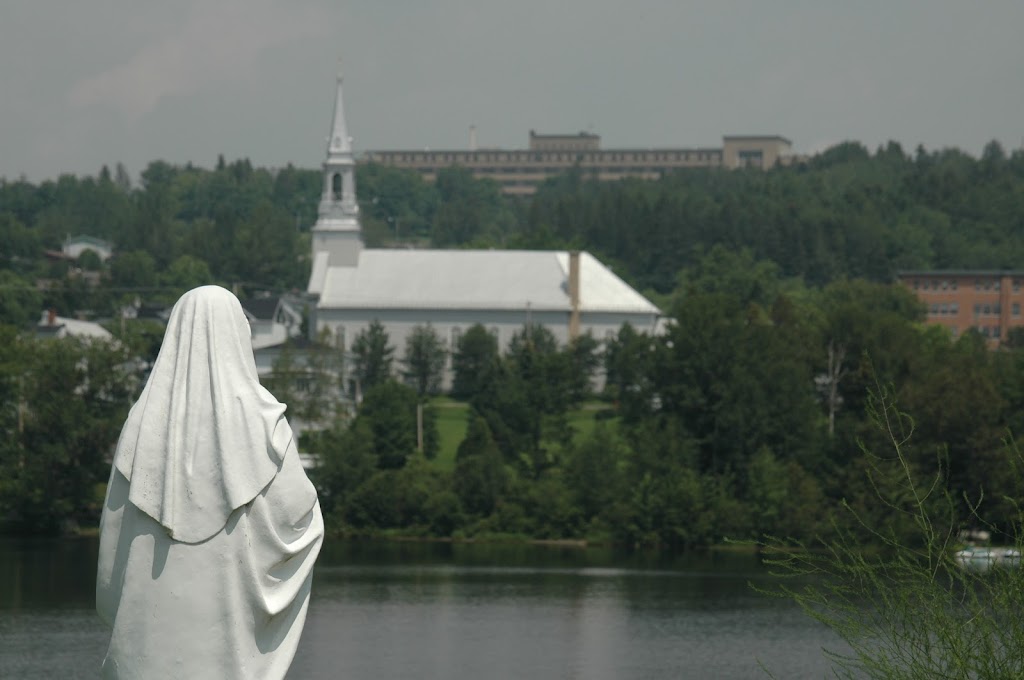 Sanctuaire catholique Notre-Dame d’Etchemin | 603 Rte du Sanctuaire, Lac-Etchemin, QC G0R 1S0, Canada | Phone: (418) 625-3381