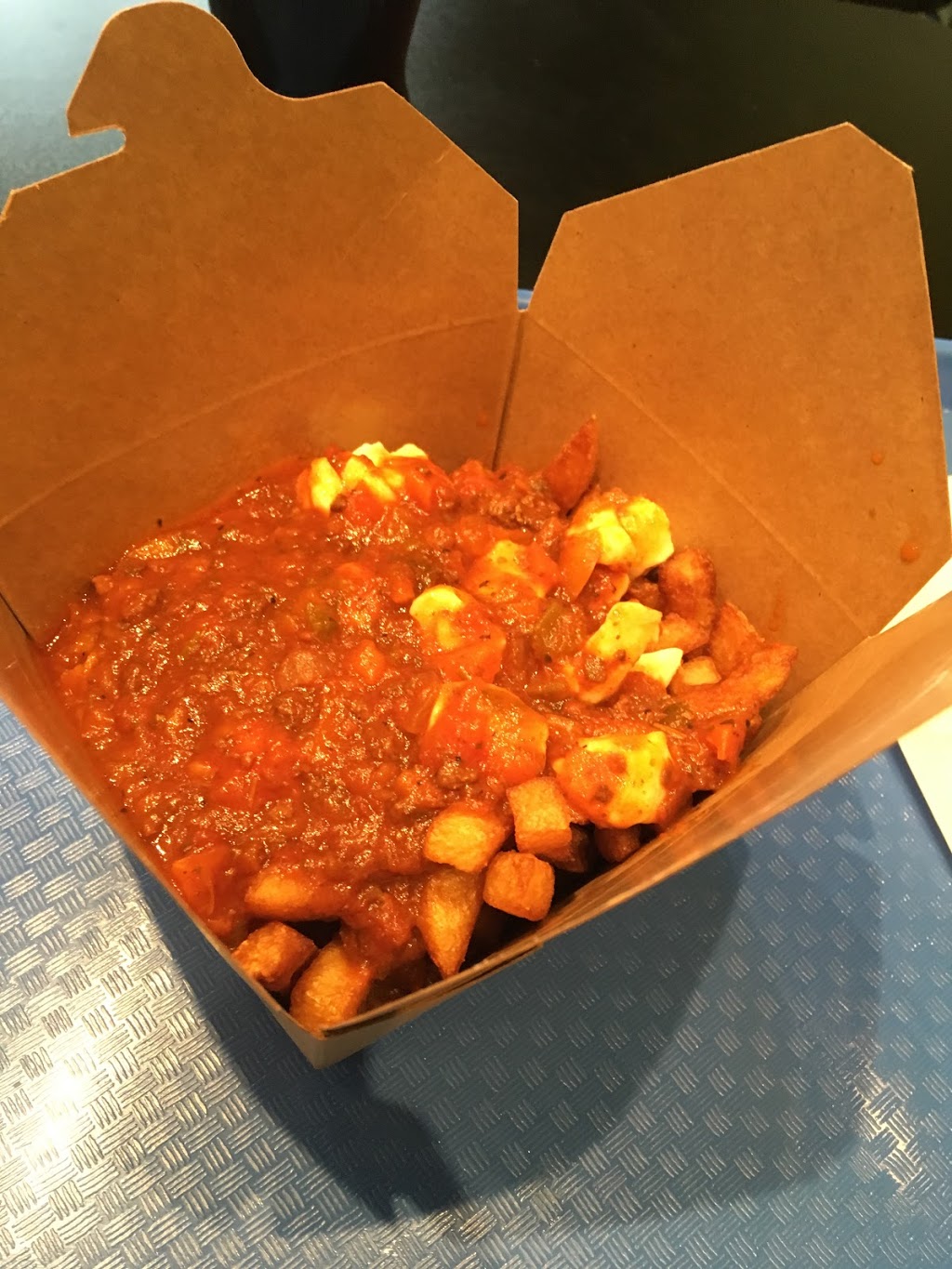 La Poutine Dor | 960 Boulevard Dionne, Saint-Georges, QC G5Y 5B8, Canada | Phone: (418) 221-7889