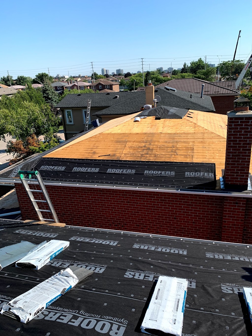 Woodpecker Roofing Inc. | 75 Decast Cres, Markham, ON L3R 1N6, Canada | Phone: (647) 861-3635