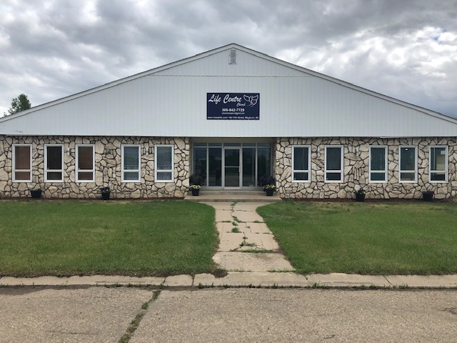 Assiniboia Park Elementary School | 96 17 St, Weyburn, SK S4H 2Z1, Canada | Phone: (306) 842-2414