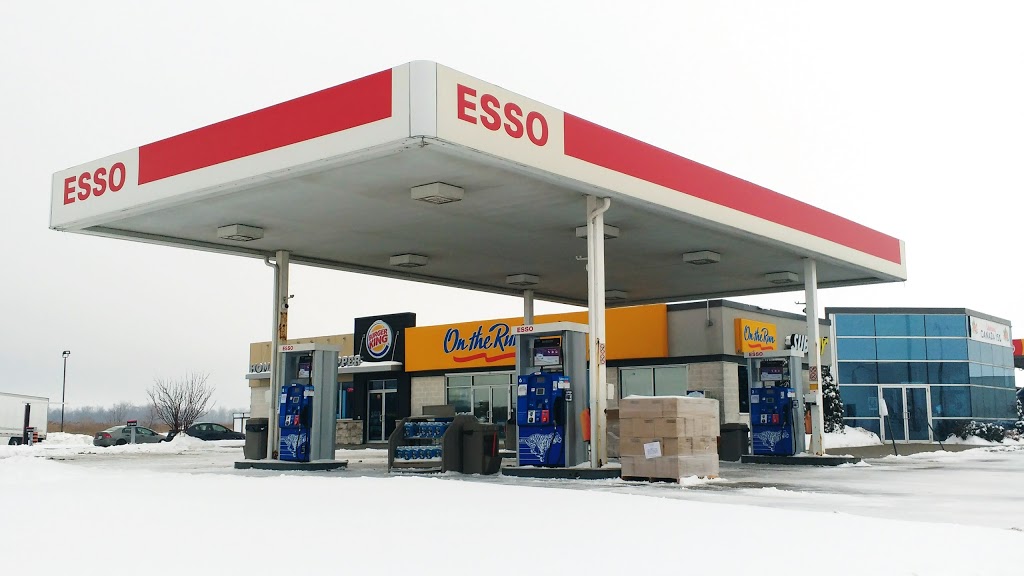 Esso | 5906 Oil Heritage Rd, Wyoming, ON N0N 1T0, Canada | Phone: (519) 845-3249