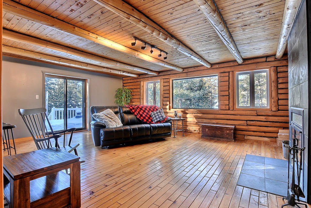 Chalet La Belle Rive | 7700 Chemin du Moulin, Labelle, QC J0T 1H0, Canada | Phone: (514) 772-9864