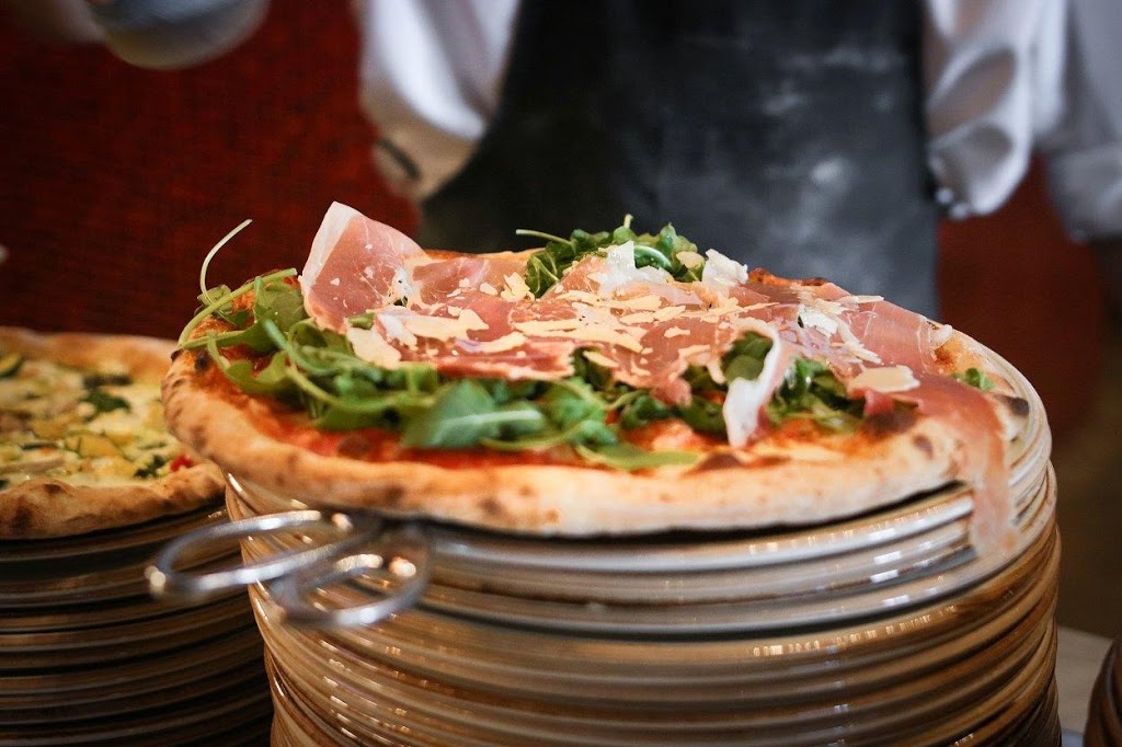 Industria Pizzeria + Bar | 1323 Boulevard Michèle-Bohec Unit 101, Blainville, QC J7C 0P8, Canada | Phone: (450) 420-4242