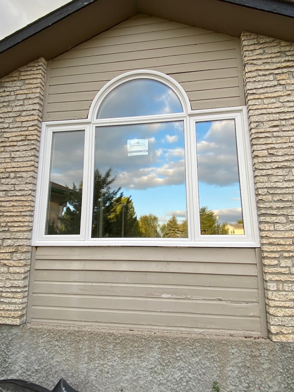 Norden Seal - Windows and Doors Calgary | 4046 96 Ave SE Unit 105, Calgary, AB T2C 4R5, Canada | Phone: (587) 885-3078