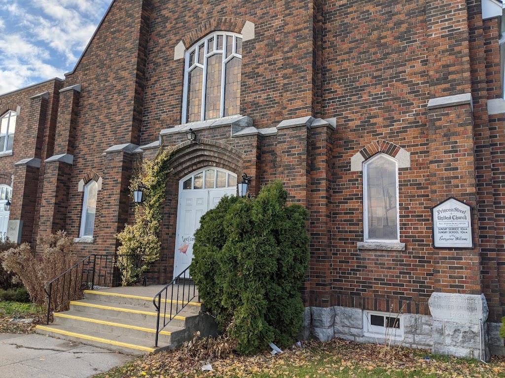 Princess Street United Church | 484 Albert St, Kingston, ON K7L 3W3, Canada | Phone: (613) 542-6112