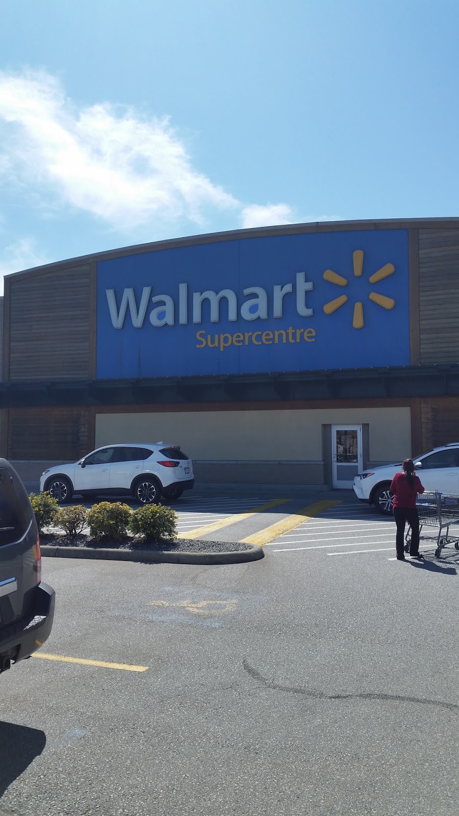 Walmart Supercentre | 805 Boyd St, New Westminster, BC V3M 5X2, Canada | Phone: (604) 524-1291