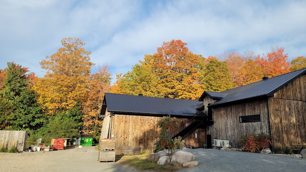 Le Flanc Nord - Orchard & Cidery | 835 Chem. Rouillard, Mont-Saint-Hilaire, QC J3H 0K4, Canada | Phone: (450) 464-7432