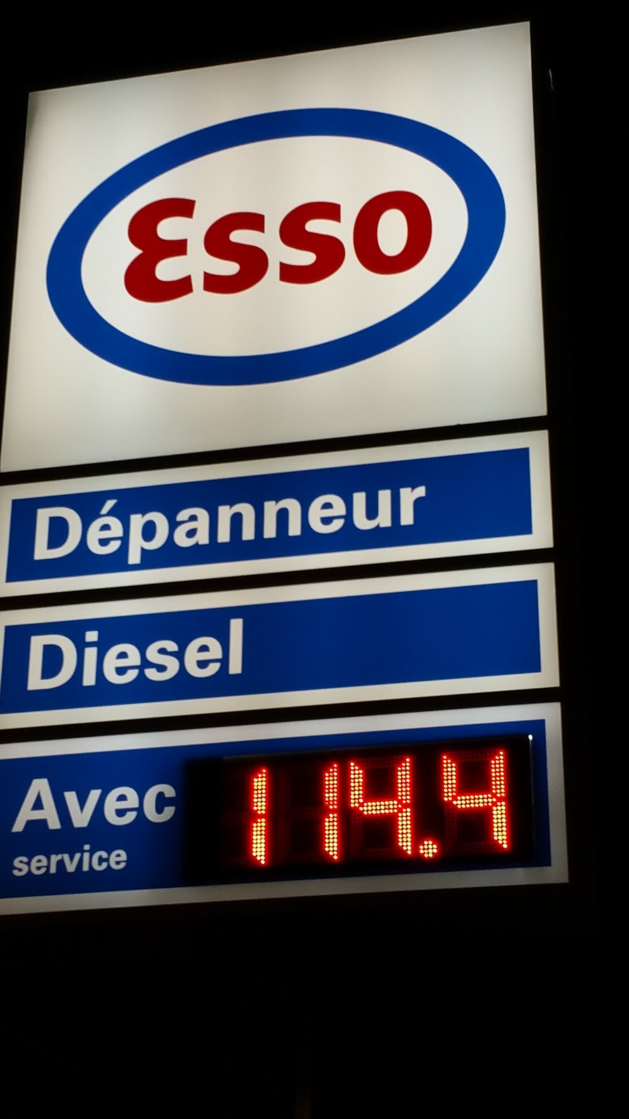 Esso | 13470 Boulevard Curé-Labelle, Mirabel, QC J7J 1G9, Canada | Phone: (450) 435-4573