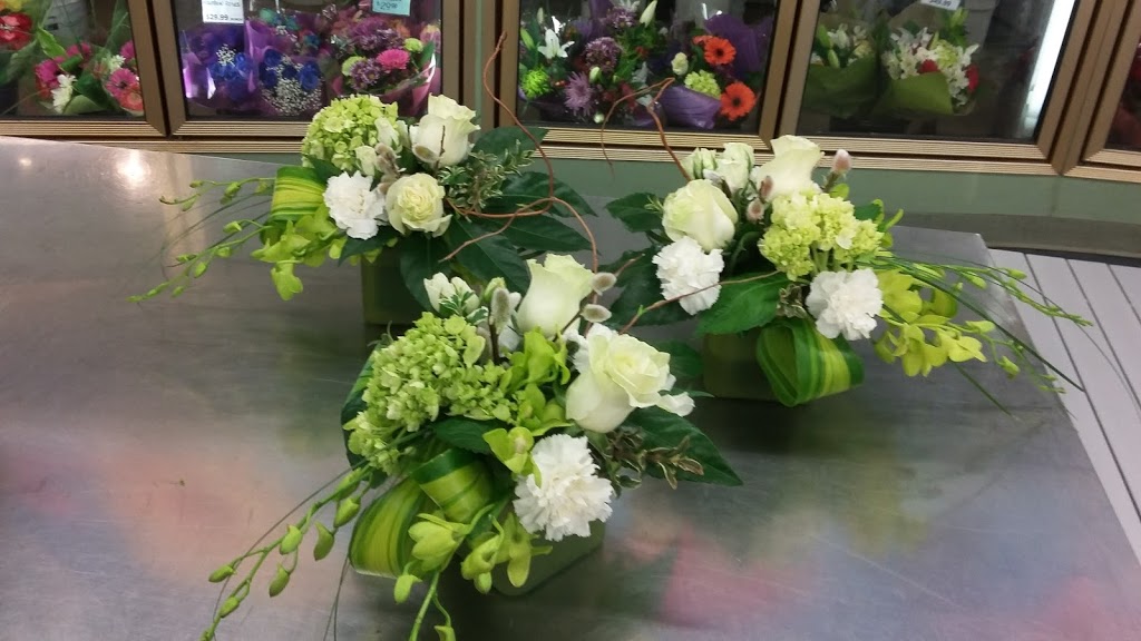 Bunches Flowers Co. Parkallen | 7108 109 St NW, Edmonton, AB T6G 1B8, Canada | Phone: (780) 447-5359