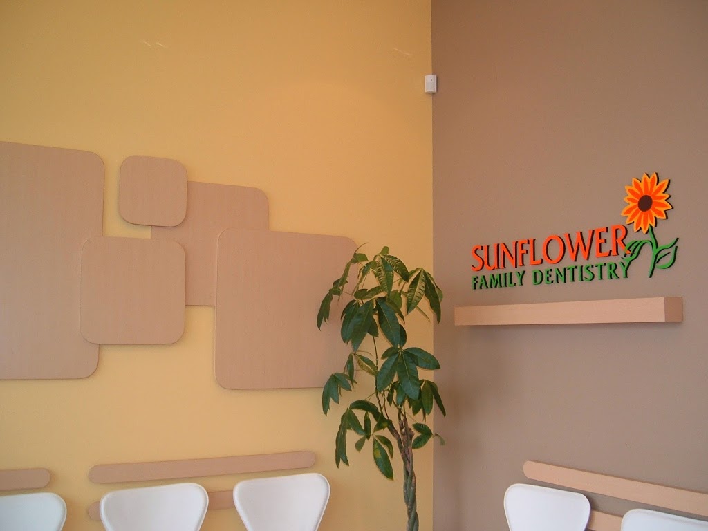 Sunflower Family Dentistry (Dr. Matthew Soo Dentistry Prof. Corp | 95 Times Ave c7, Thornhill, ON L3T 0A2, Canada | Phone: (905) 482-3030