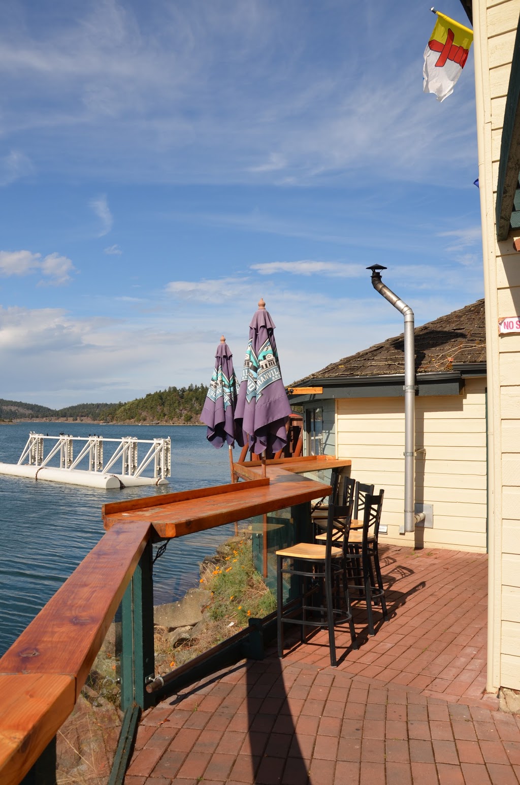 Saturna Lighthouse Pub | 100 E Point Rd, Saturna, BC V0N 2Y0, Canada | Phone: (250) 539-5725