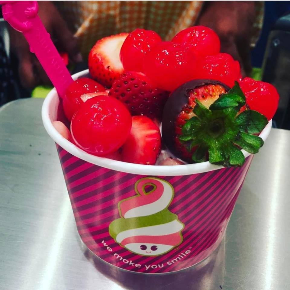 Menchies Frozen Yogurt - Outer Mall BCC | Bramalea City Centre Outer Mall, 100 Peel Centre Dr, Brampton, ON L6T 4G8, Canada | Phone: (905) 789-8806