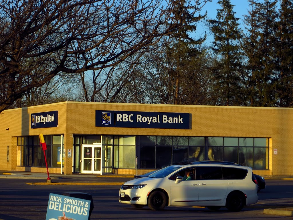 RBC Royal Bank | 500 Hazeldean Rd, Kanata, ON K2L 2B5, Canada | Phone: (613) 831-2981